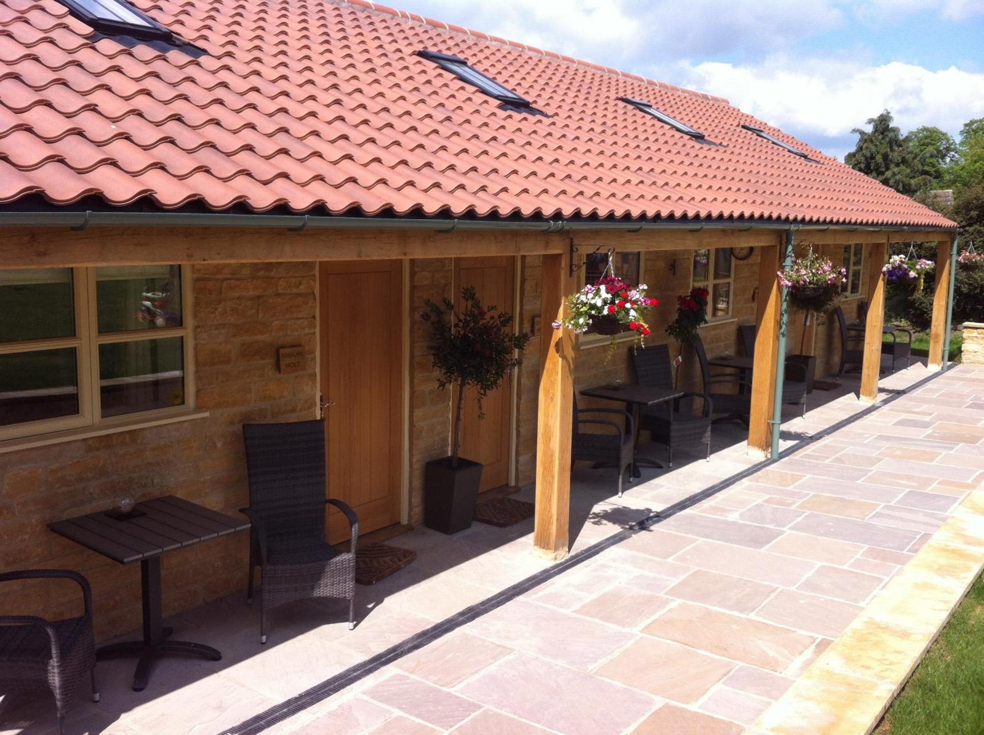 Bed and Breakfast The Cholmeley Arms Burton Coggles Exterior foto